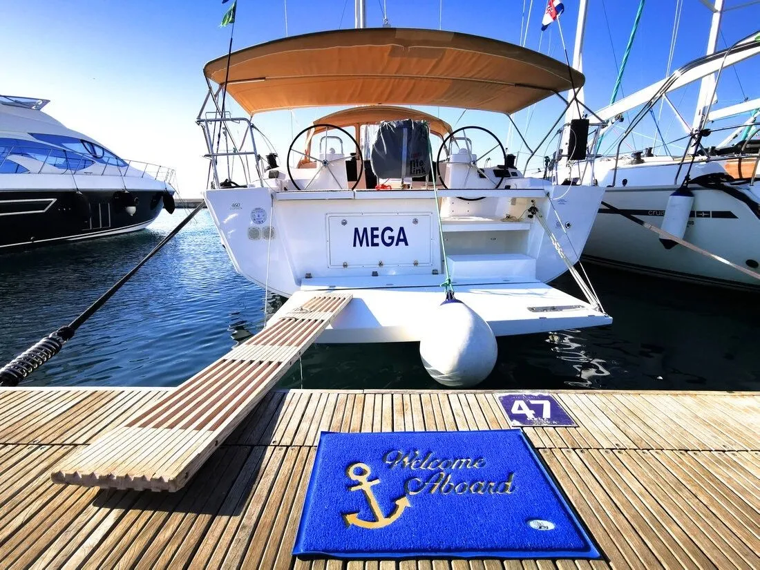Mega Charter Boat