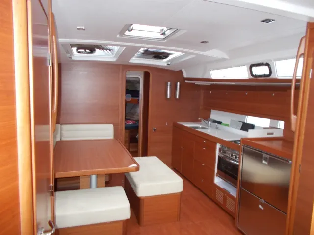 Topsy Charterboot - 5