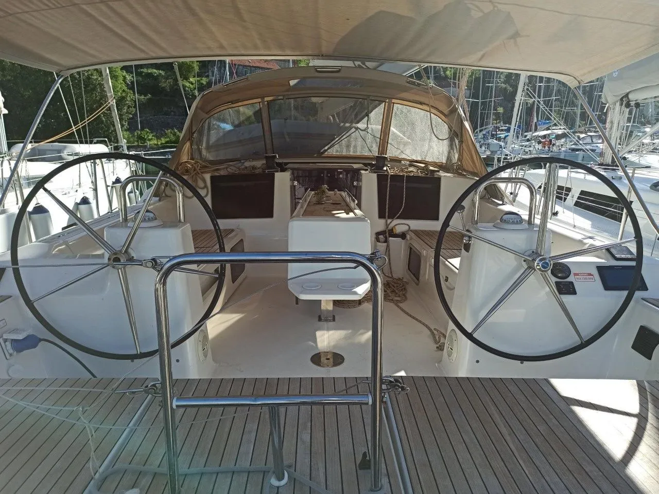 Warhol Charterboot - 5