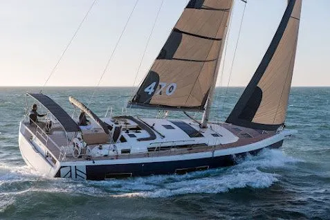 Boot - Charter a 14.85m Boat in Toulon