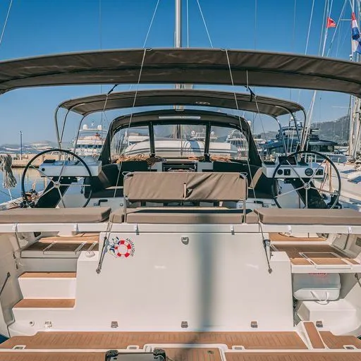 Angelique Charterboot - 3