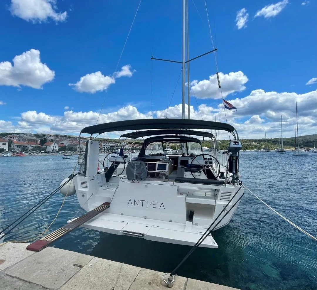 Anthea Charter Boat - 3