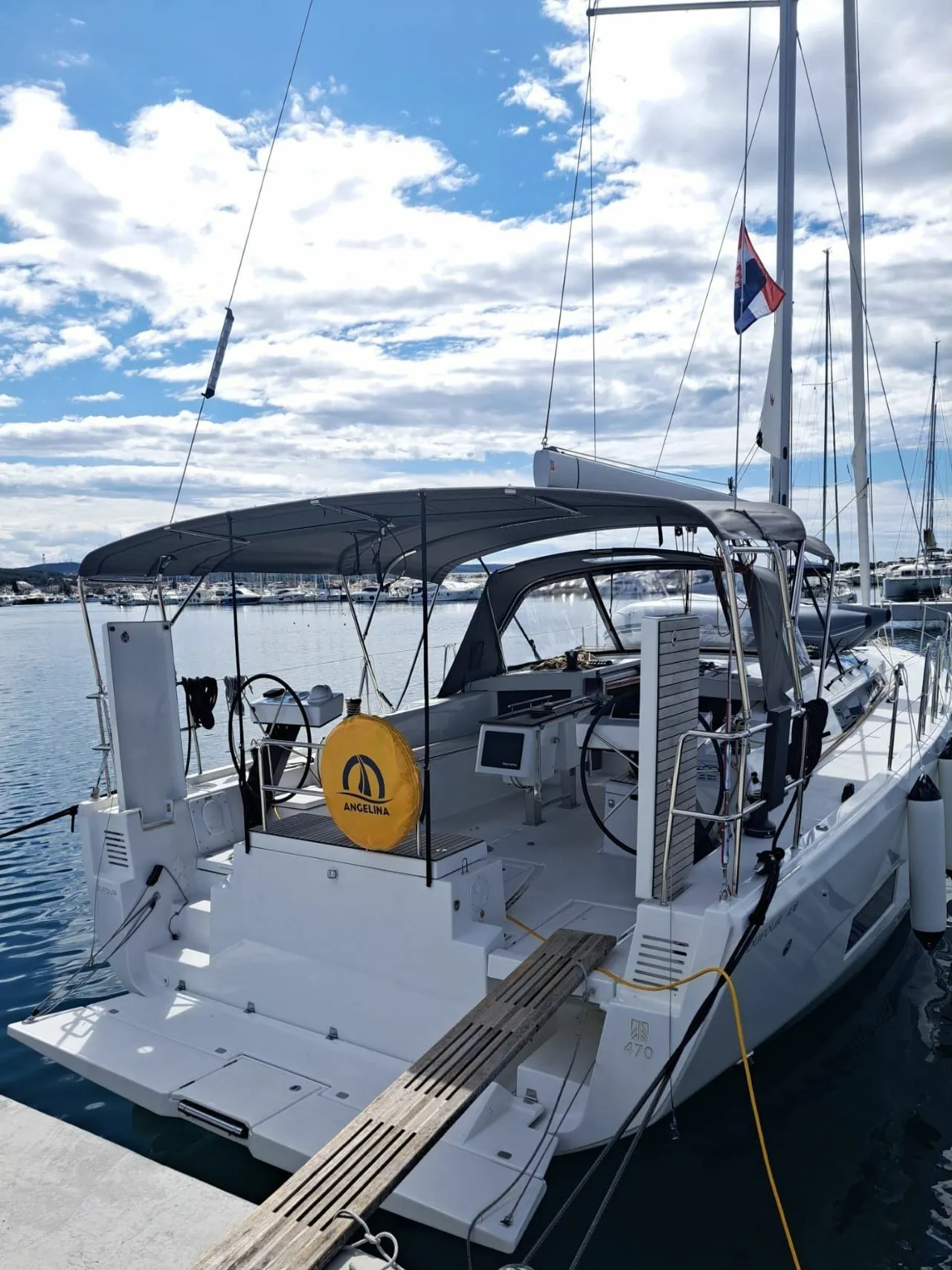 Flipper Charter Boat - 4