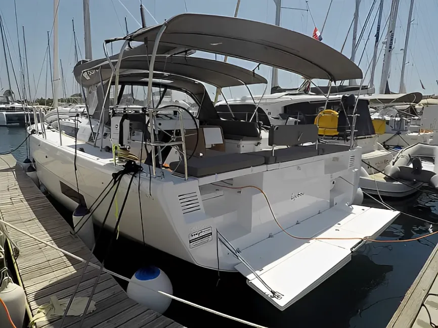 Ljubov Charterboot - 4