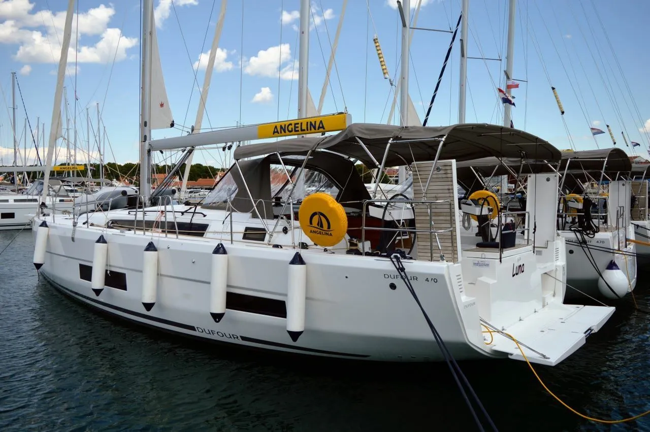 Чартер Luna - 3