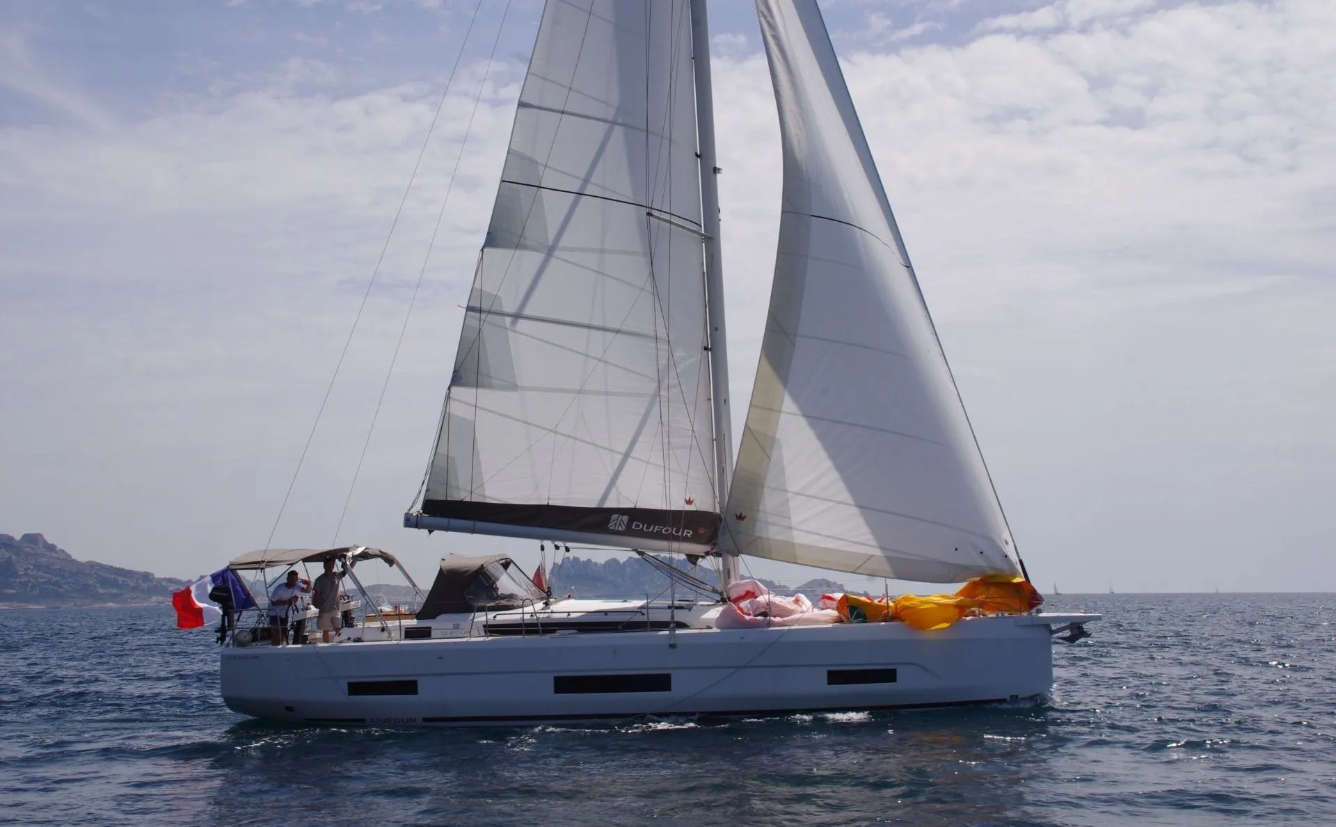 Boot - Charter a 14.85m Dufour 470 in Marseille