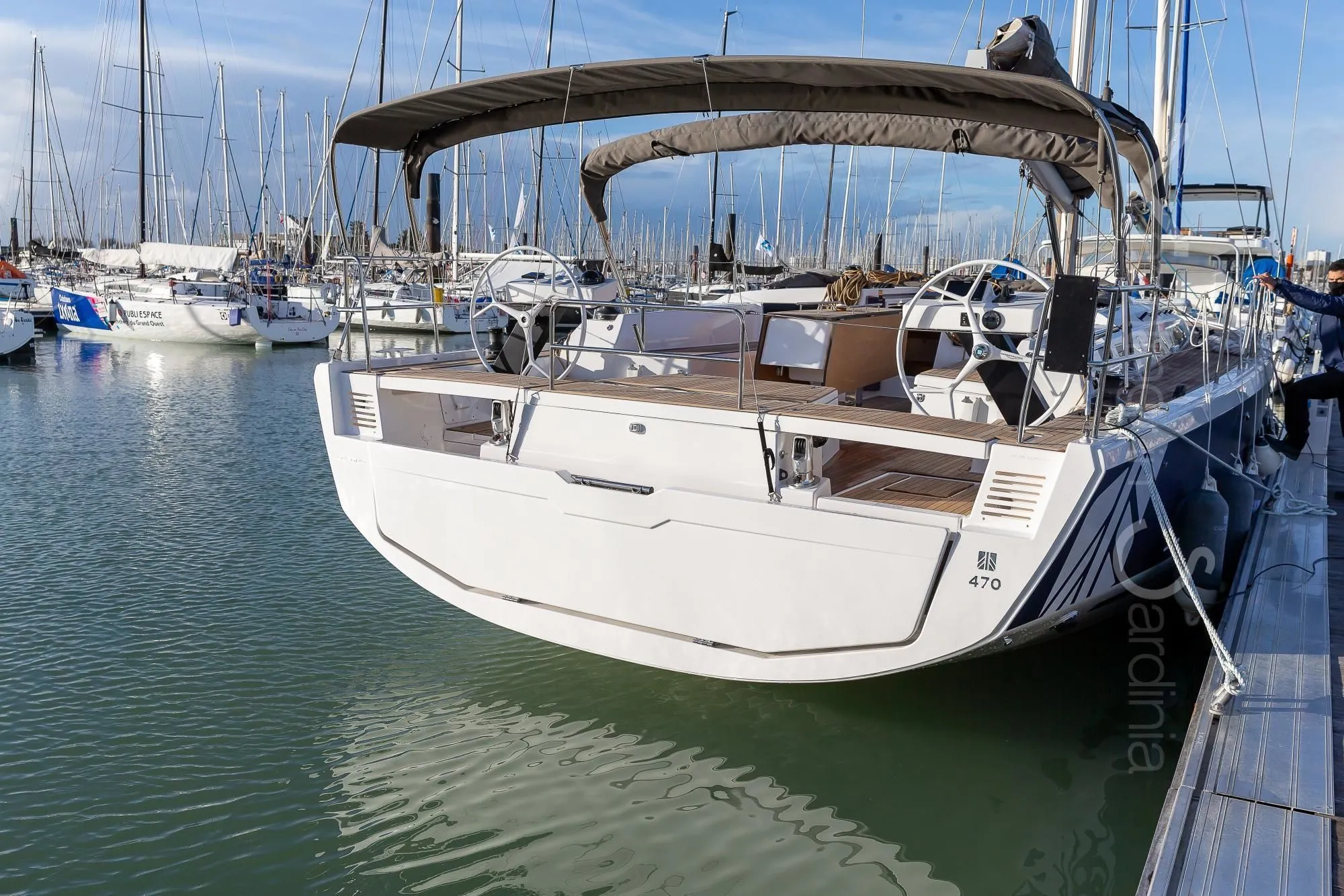 Weasley Charter Boat - 3