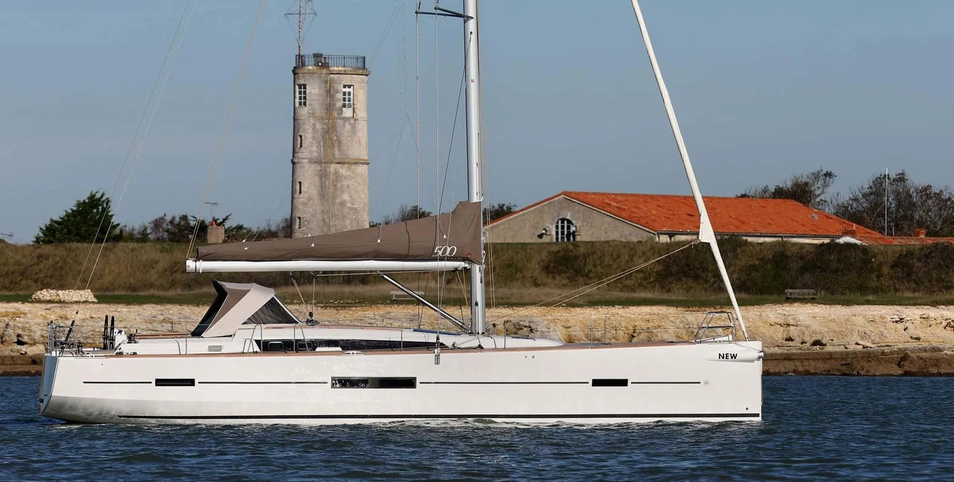 Rent a 14.75m Sailing Yacht Dufour 500 GL in Anse Marcel
