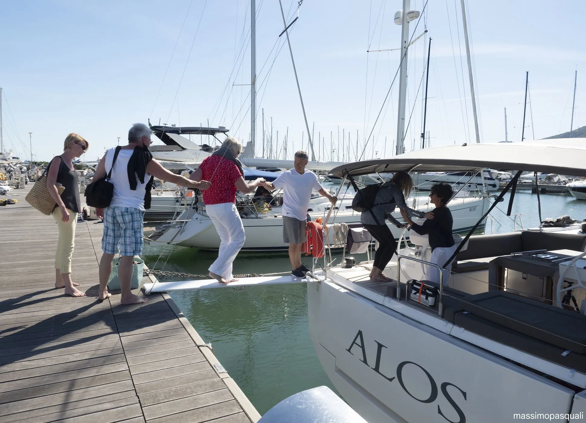 Alos Charter Boat