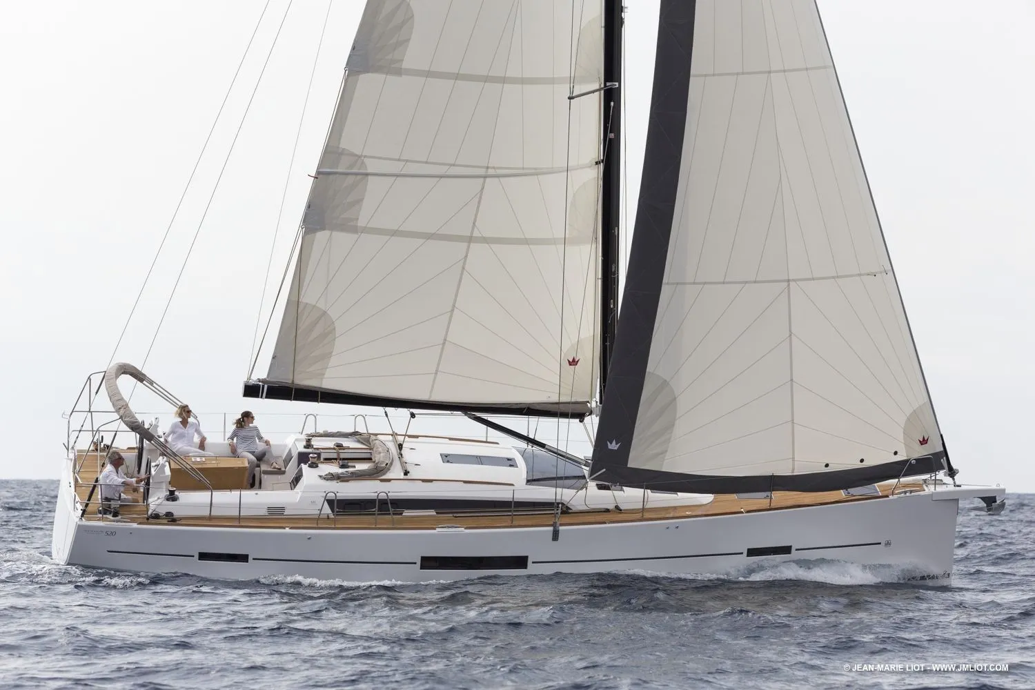 Charter a 15.2m Sailing Yacht in Victoria