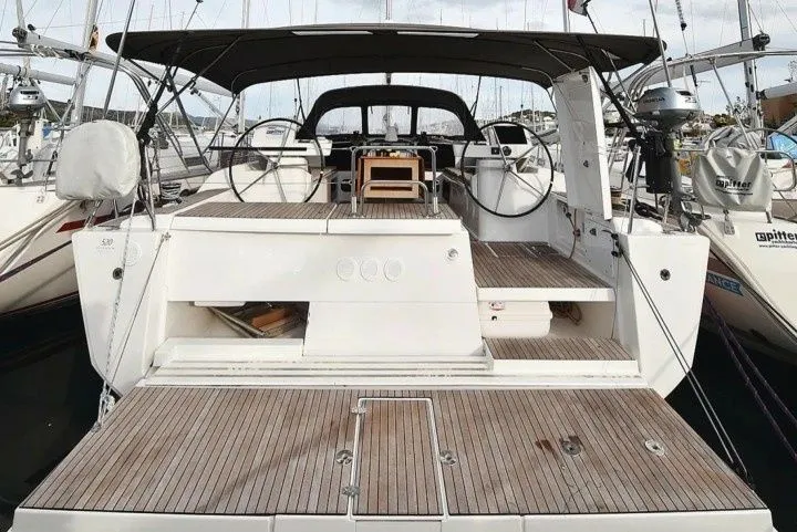 15.2m Piombino Sailing Yacht Dufour 520 GL Hire