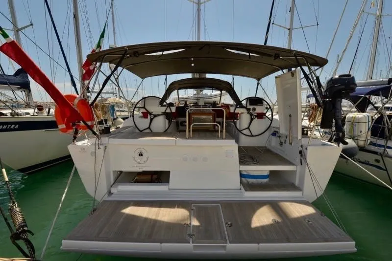 Santa Maria Novella Charter Boat