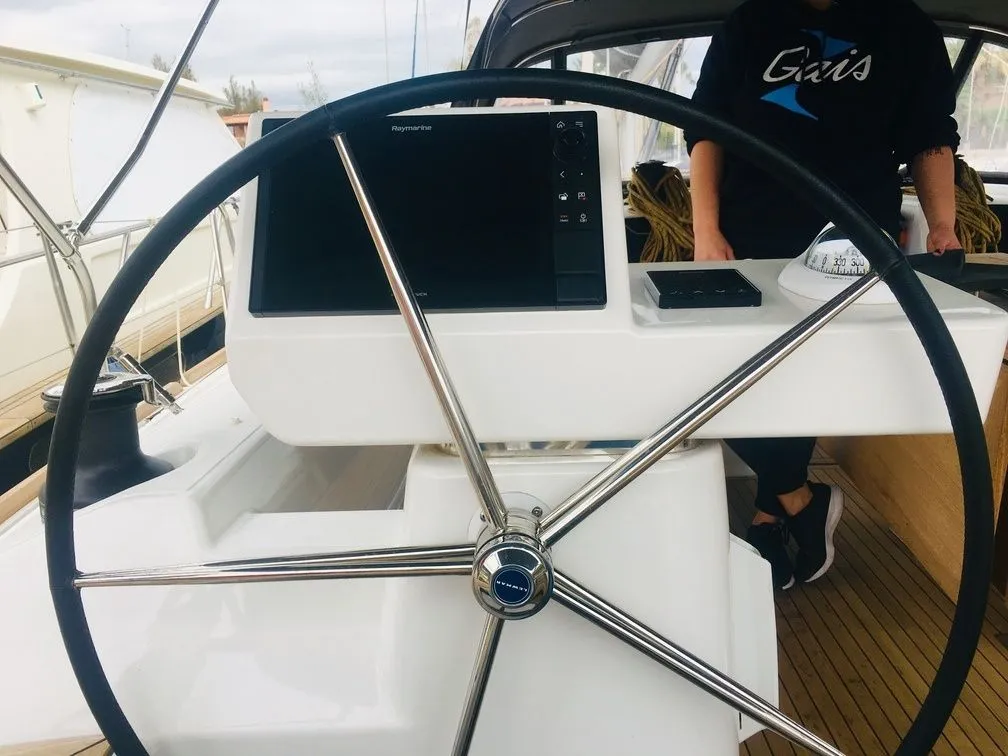 Sirius Charter Boat