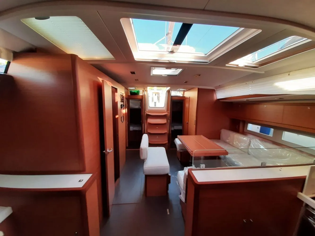 Albus Charter Boat