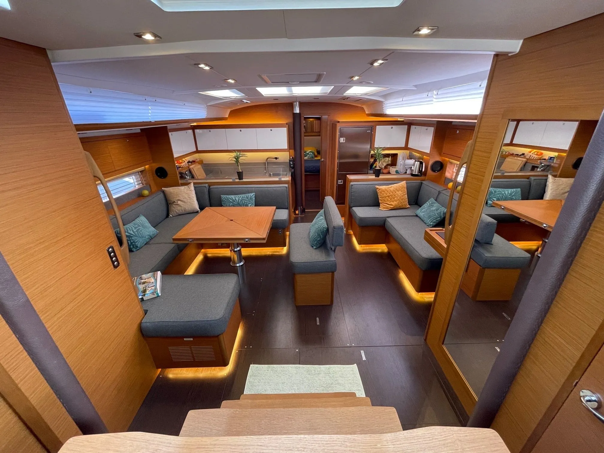 Sea Dream Charter Boat
