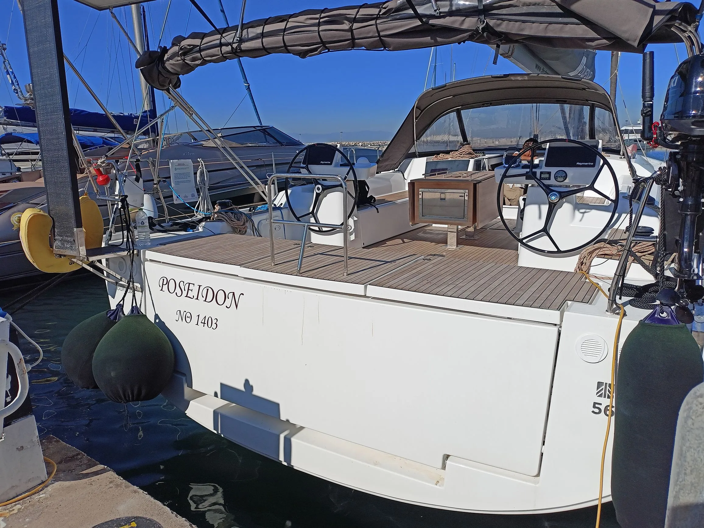 Charter a 17.06m Dufour 56 Sailing Yacht in Nikiti