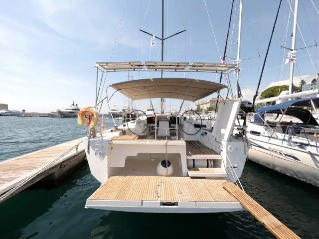 17.15m Mykonos City Sailing Yacht Hire