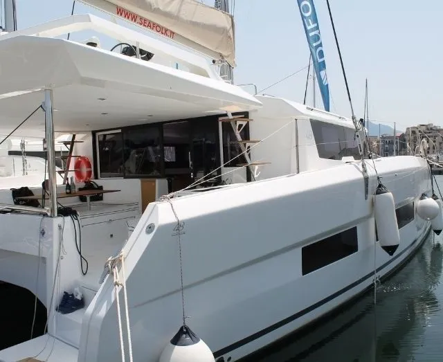 Explore Palermo on a 14.7m 6 Cabin Catamaran Rental