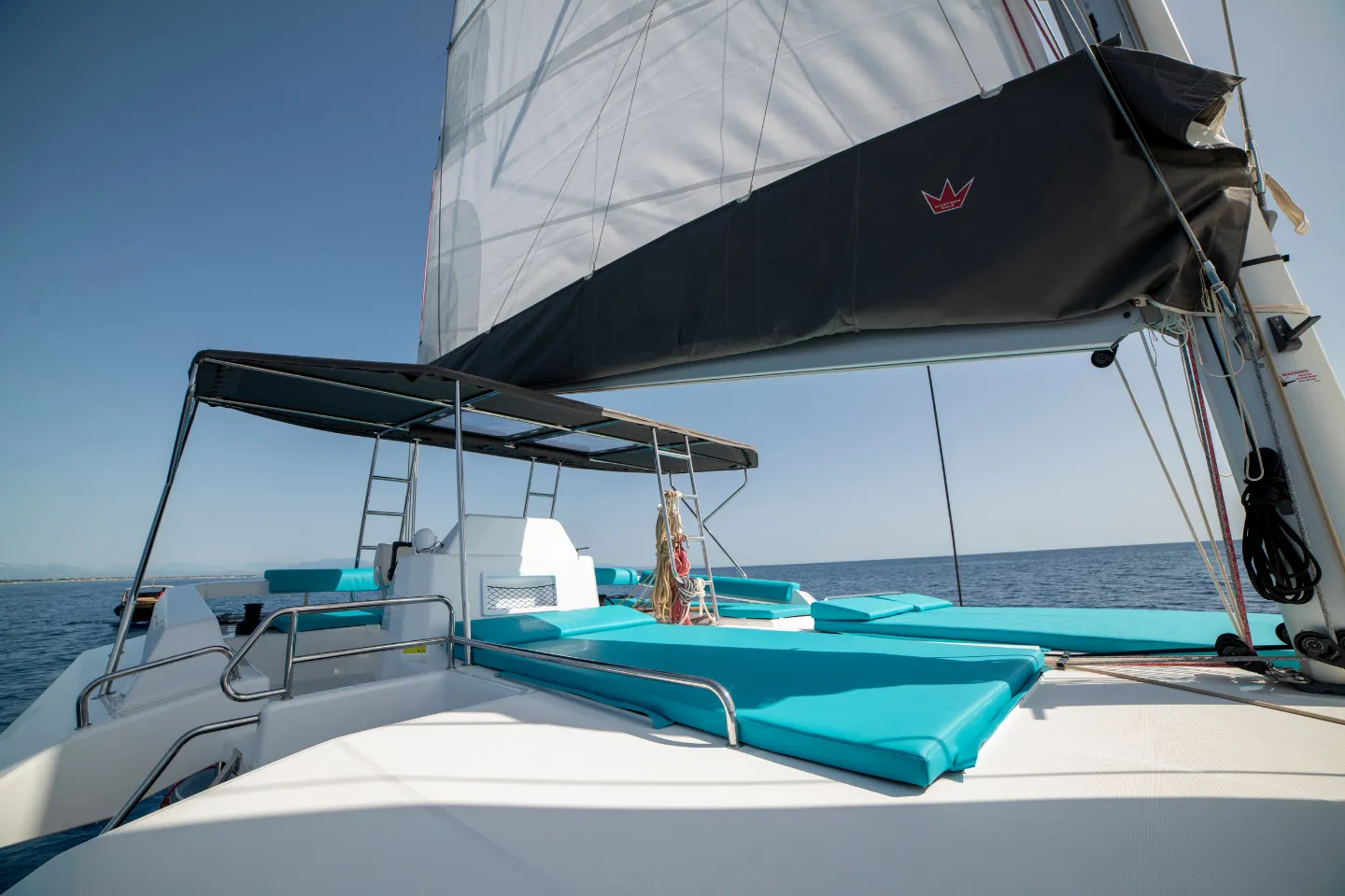 Charter a 14.63m Catamaran in Salerno