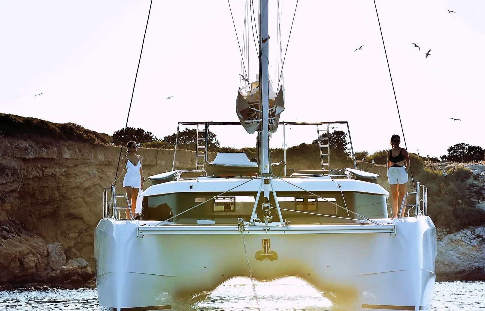 Charter a 14.63m Catamaran in Salerno