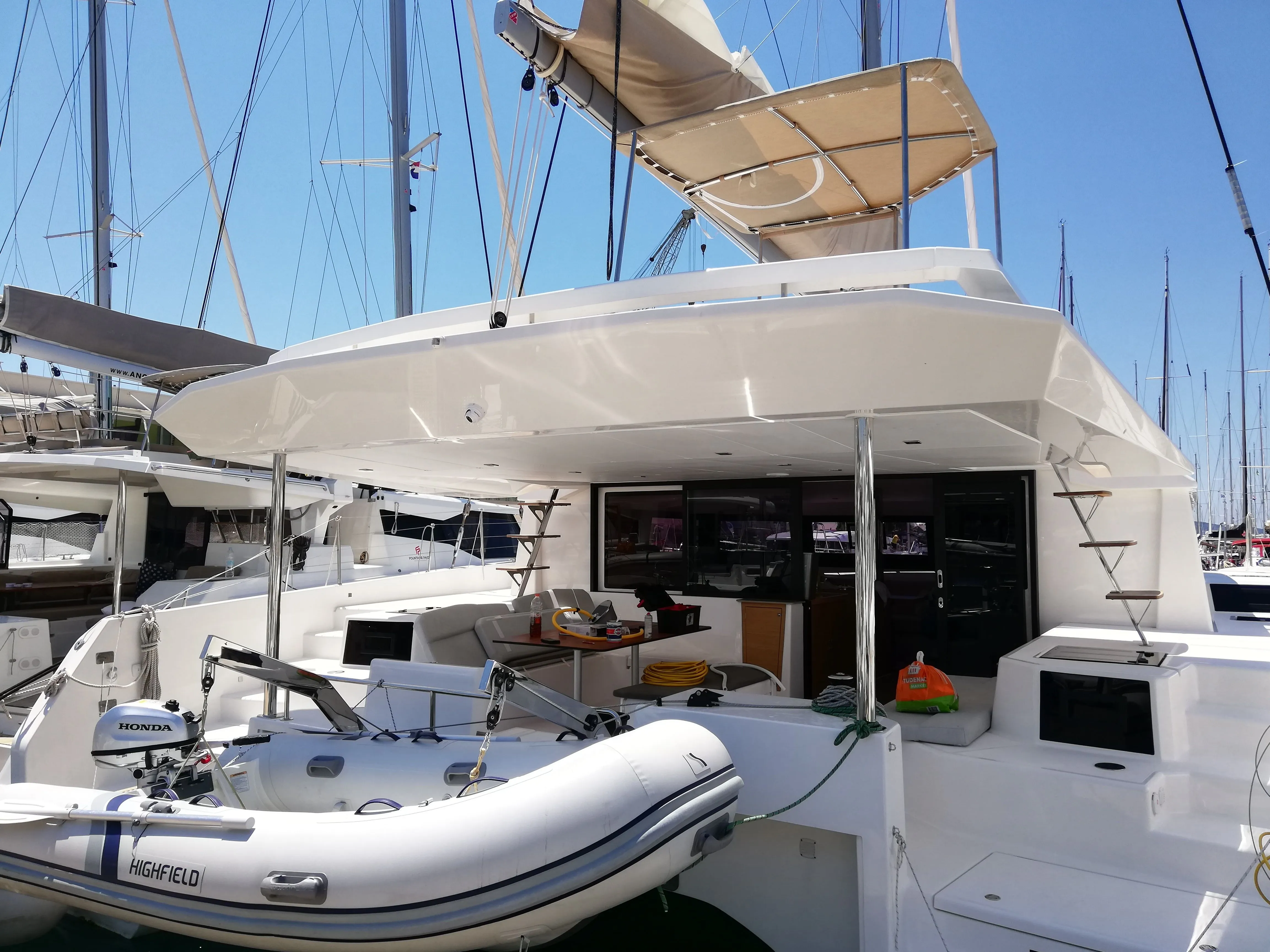 Make Me Yours Charterboot - 5