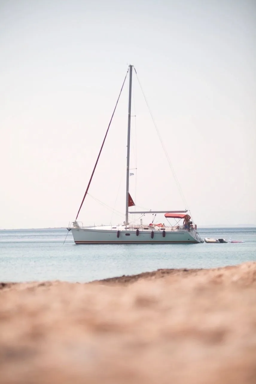 Eleonora Charter Boat