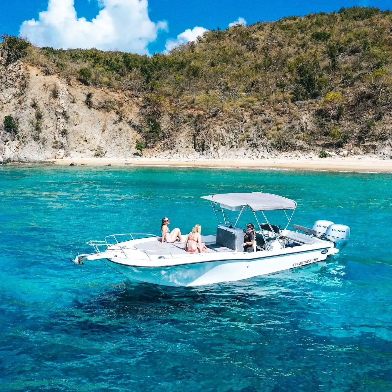 Tortola Kiralık Dusky Technicraft 8.22m 