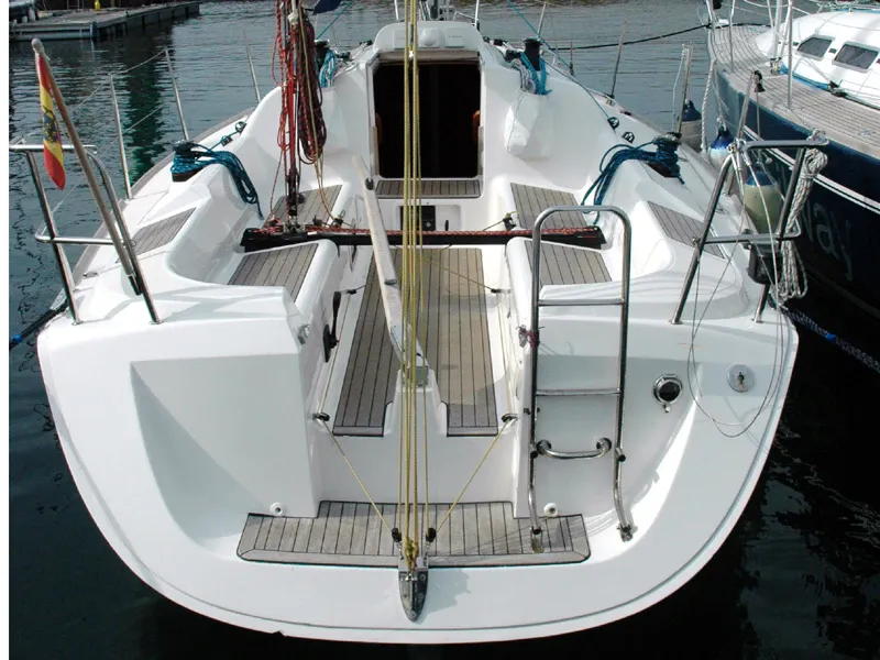Sailway Tres Charter Boat
