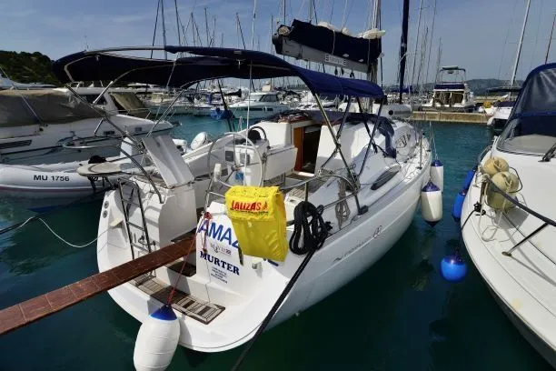 Rent a 10.46m Elan 344 Impression in Betina