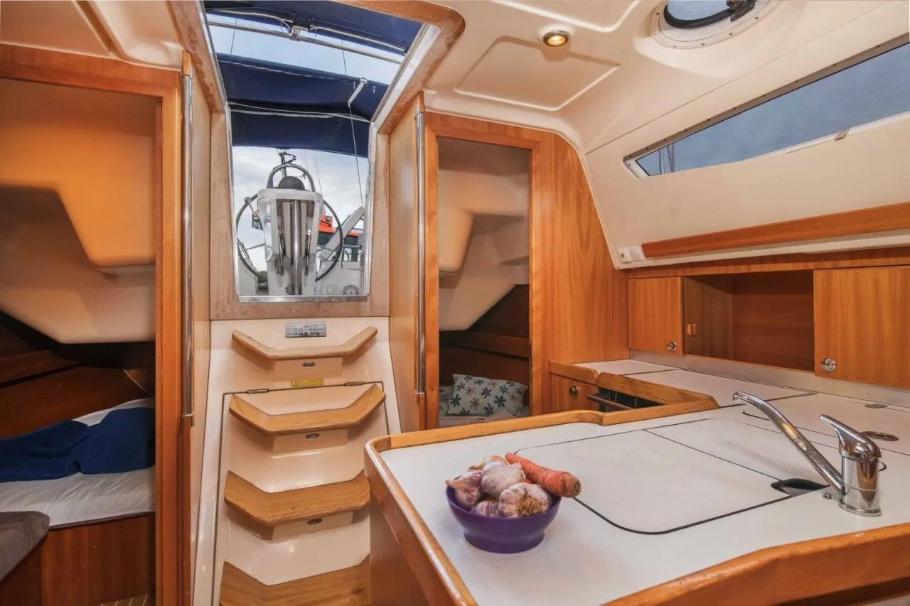 Sofia Charter Boat - 5