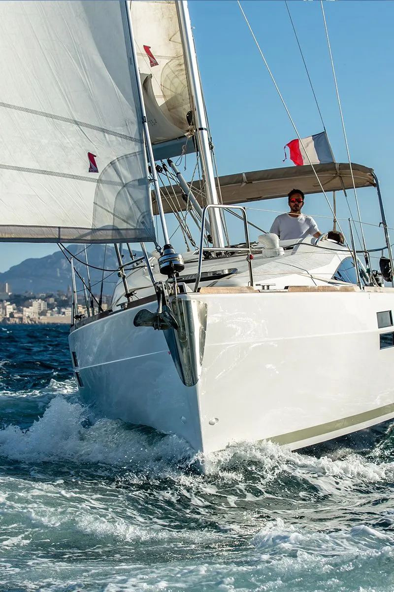 Rent a 10m Sailing Yacht Elan 35 Impression in Marseille