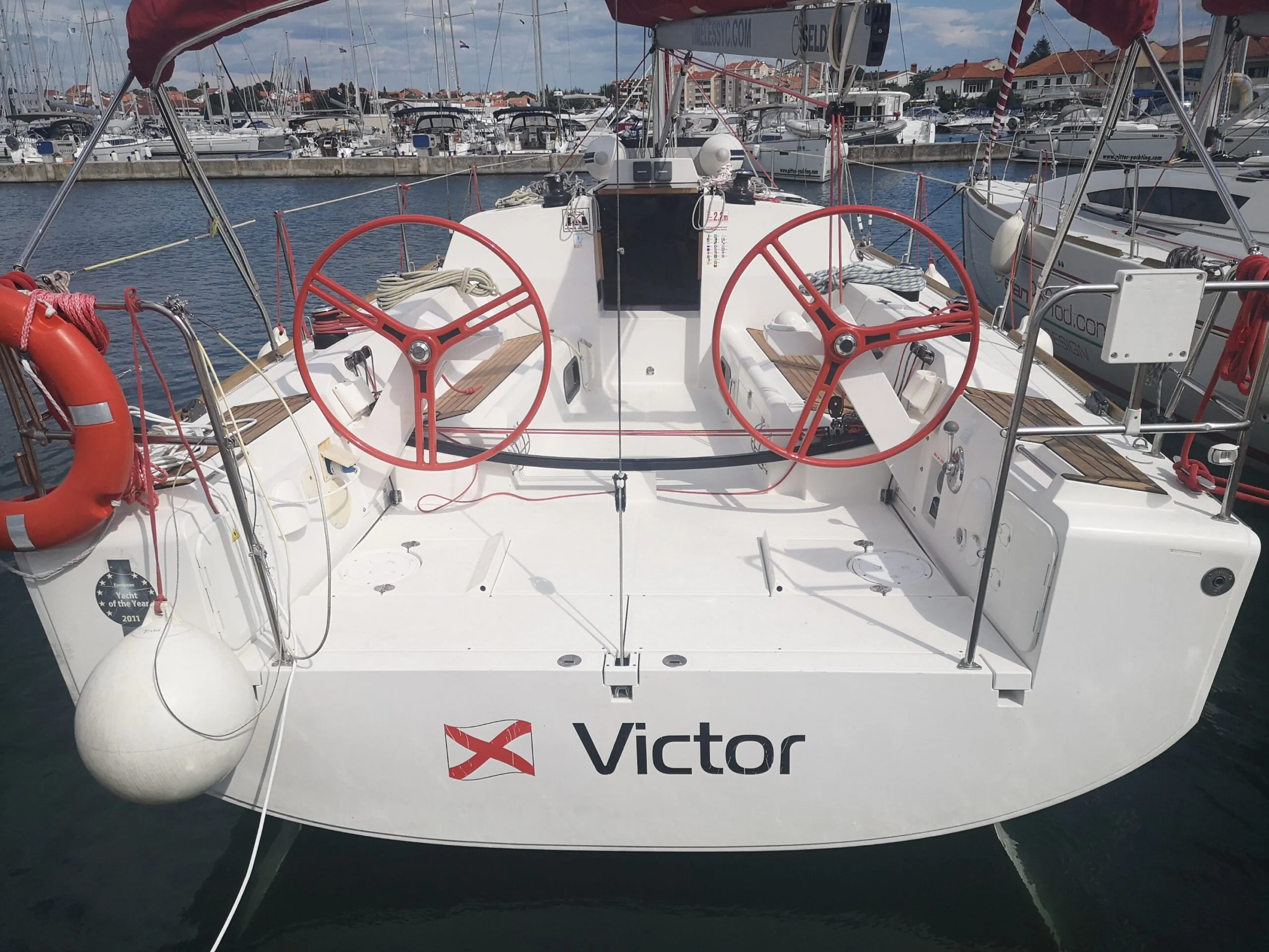 Victor Kiralık Teknesi - 1