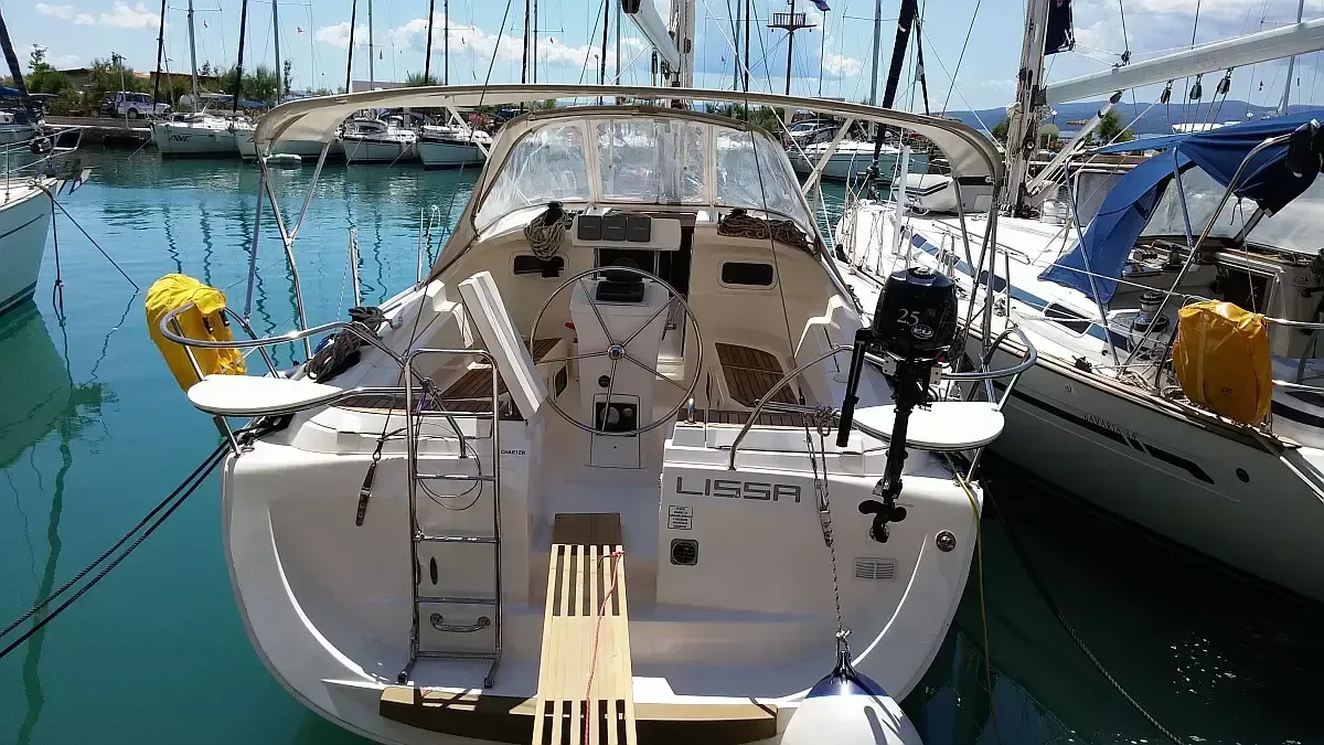 Lissa Charter Boat