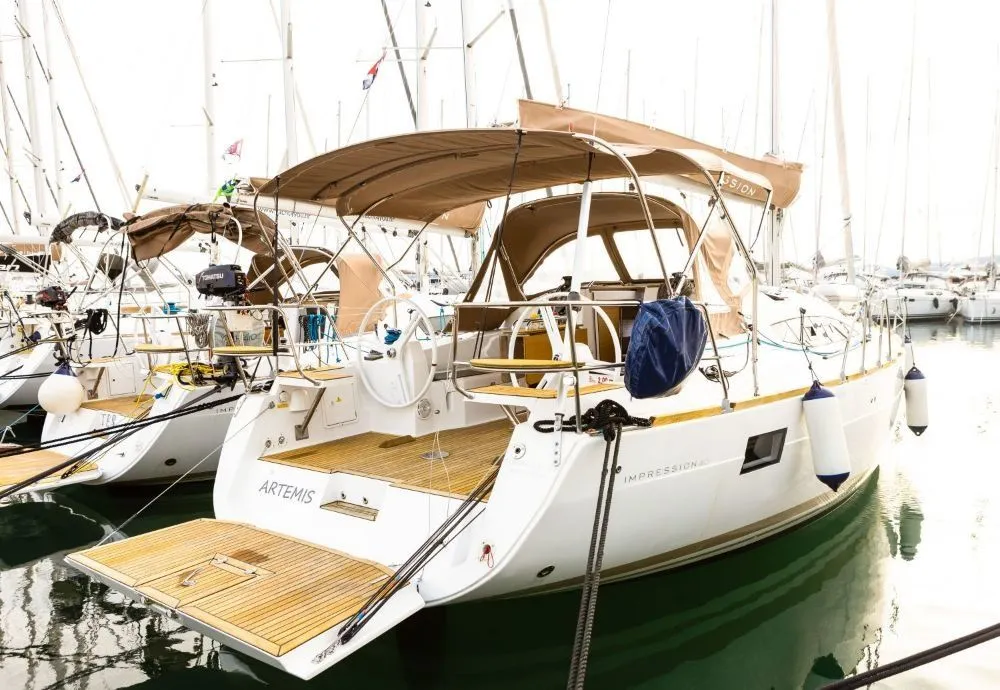 Explore Kastela on a 11.9m Rental Sailing Yacht Elan 40 Impression