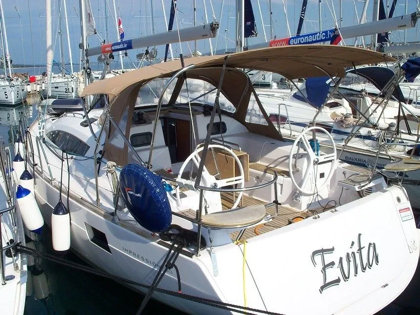 Чартер Evita - 3