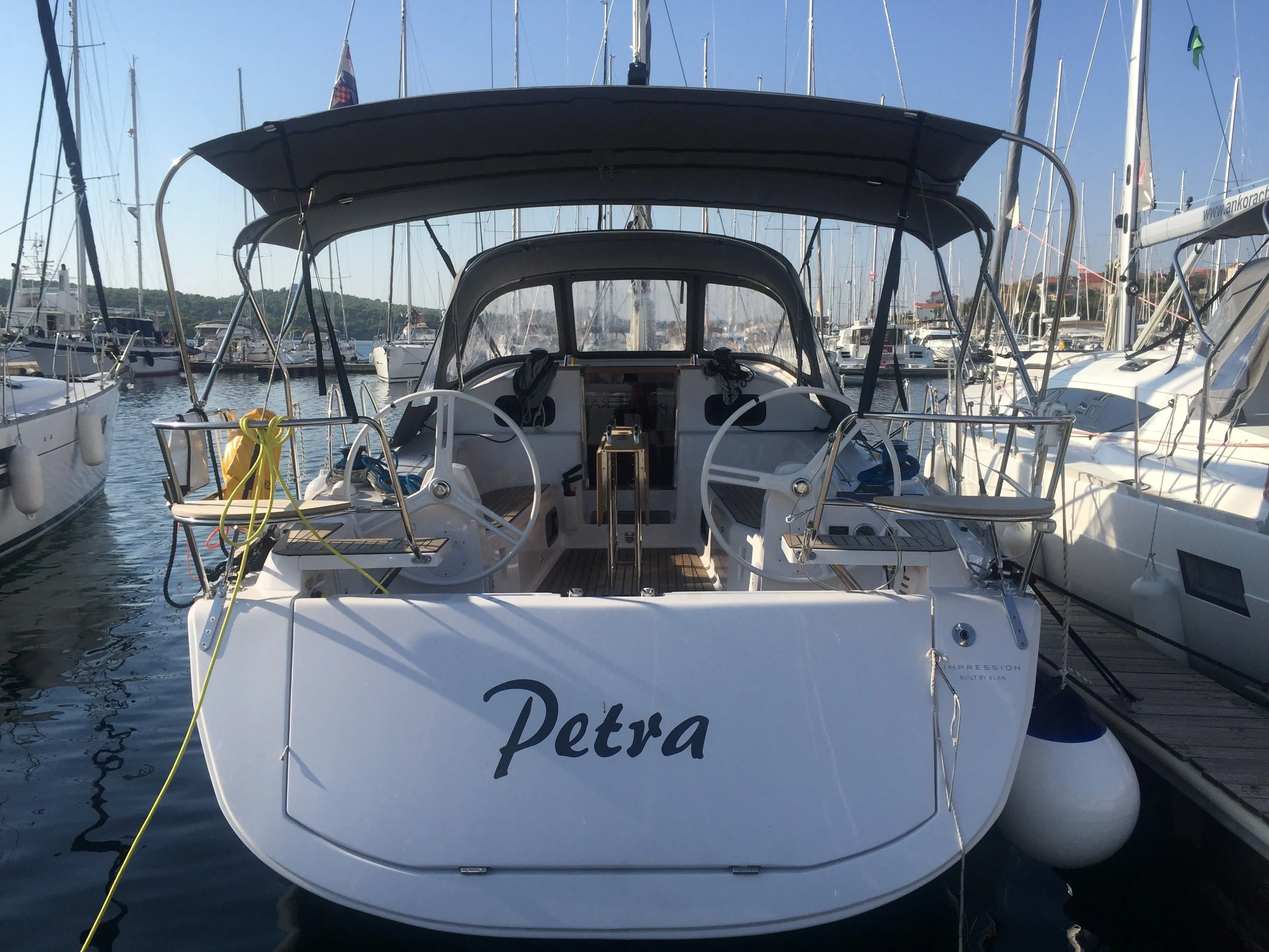 Explore Šibenik on a 11.9m Rental Sailing Yacht