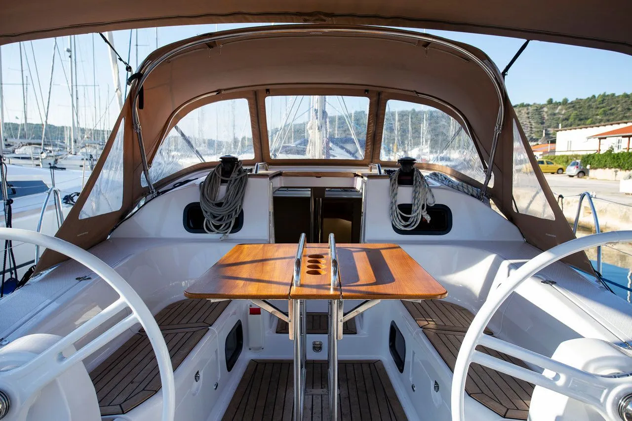 Janina Charterboot - 5