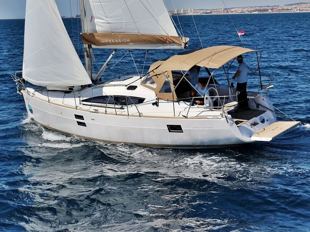 Lyra Charter Boat - 3