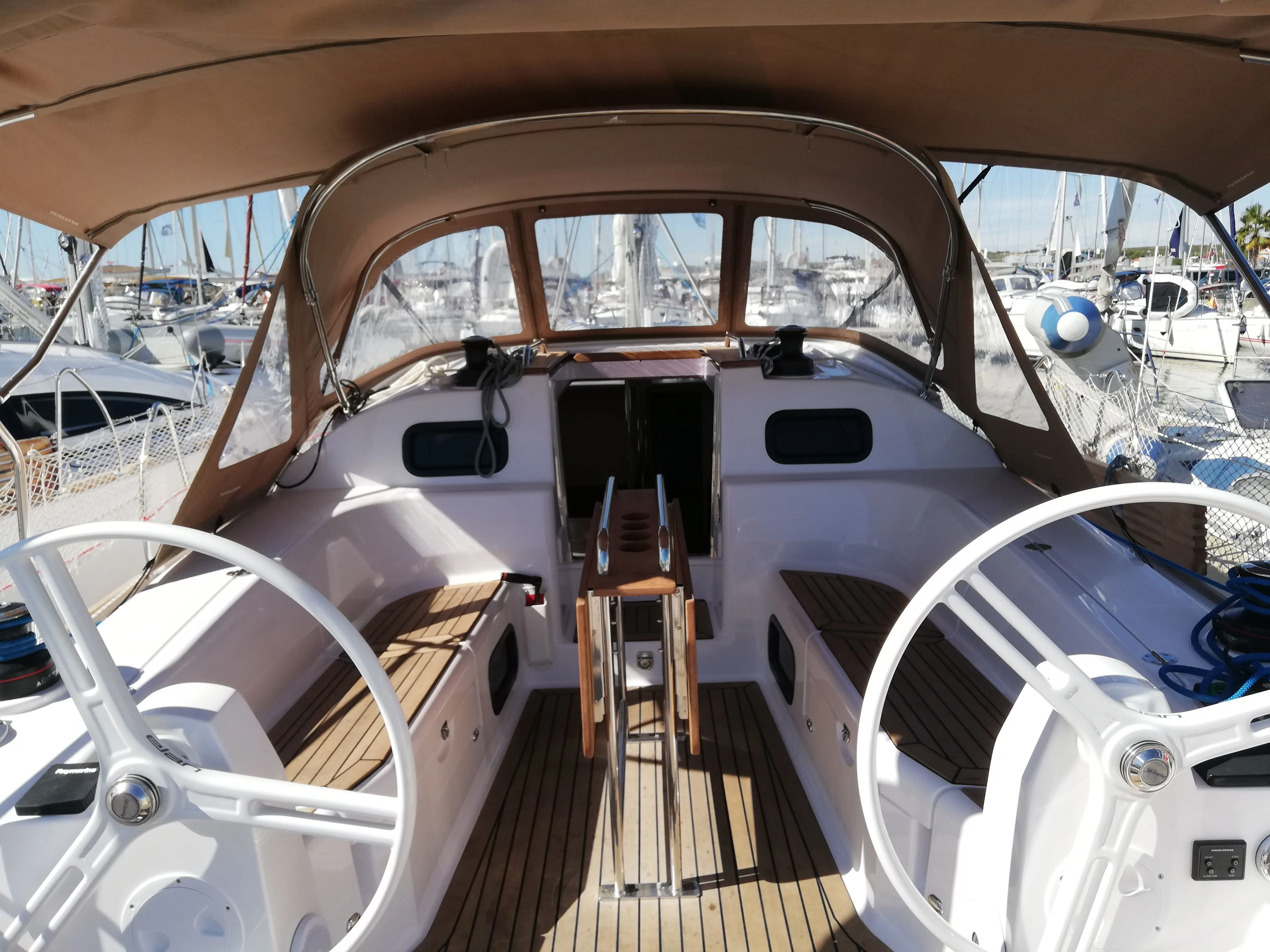 Чартер Pasithea - 4