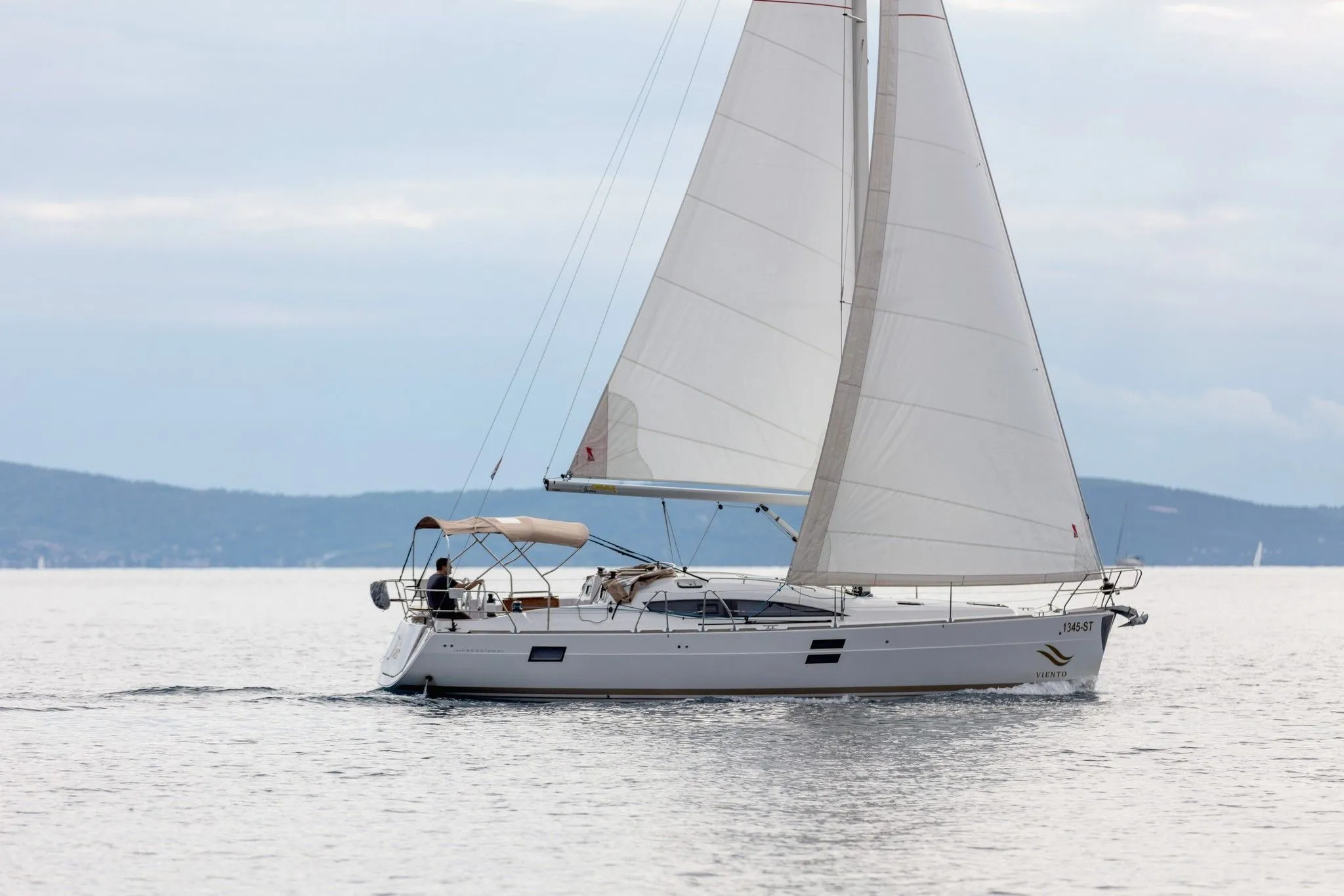 Boat - 11.9m Split Elan 40 Hire