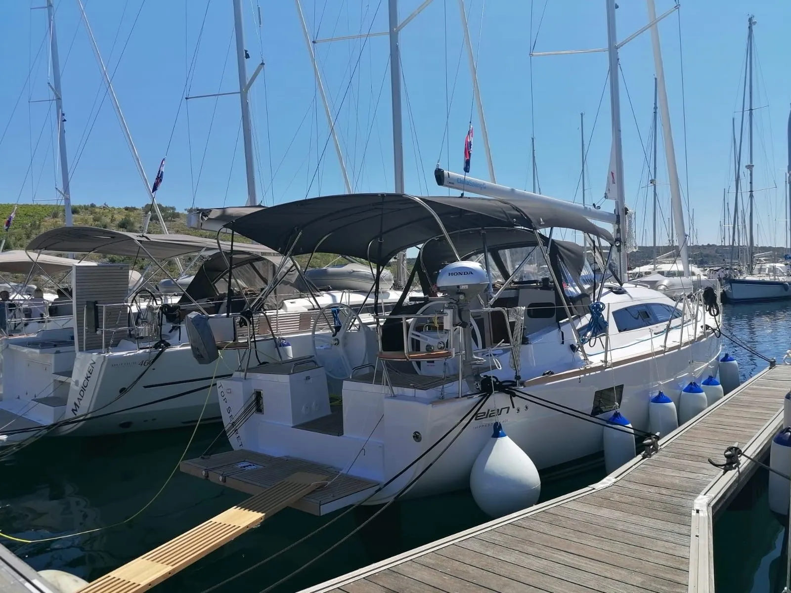 Top Secret Mietboot - 2