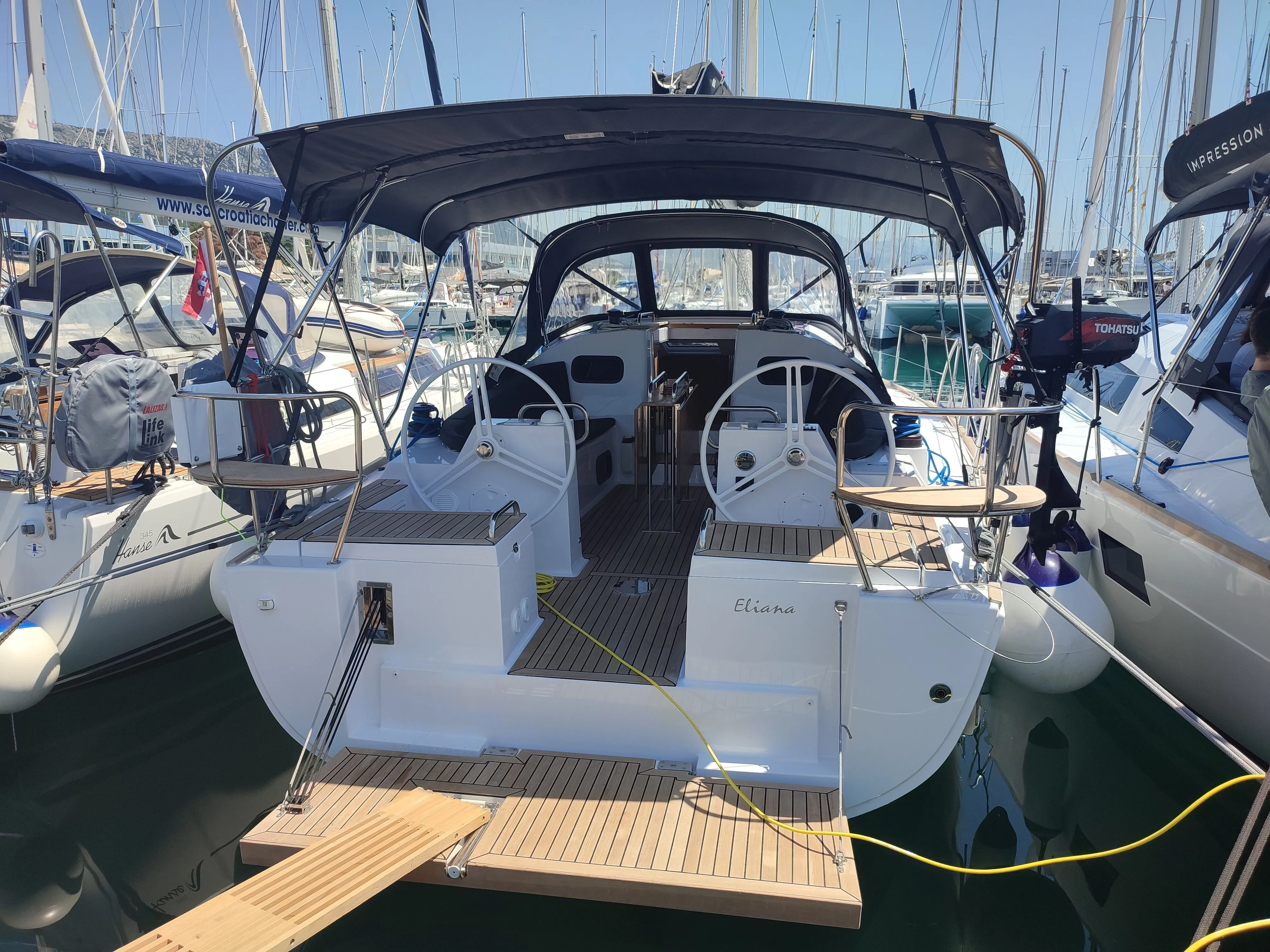 Eliana Charterboot - 4