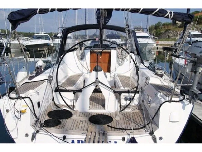 Arianna Charterboot - 3