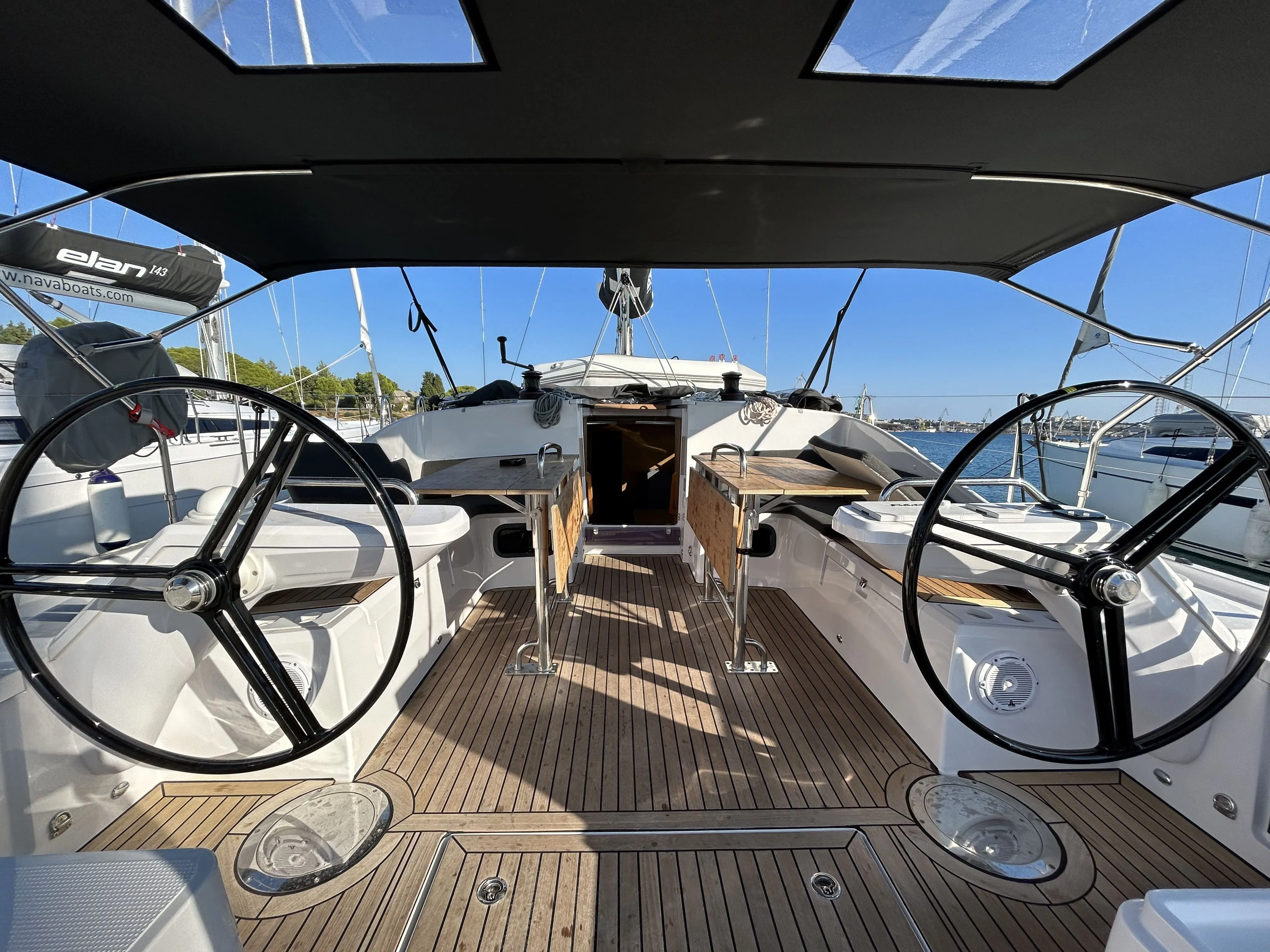 Supreme Charterboot - 5