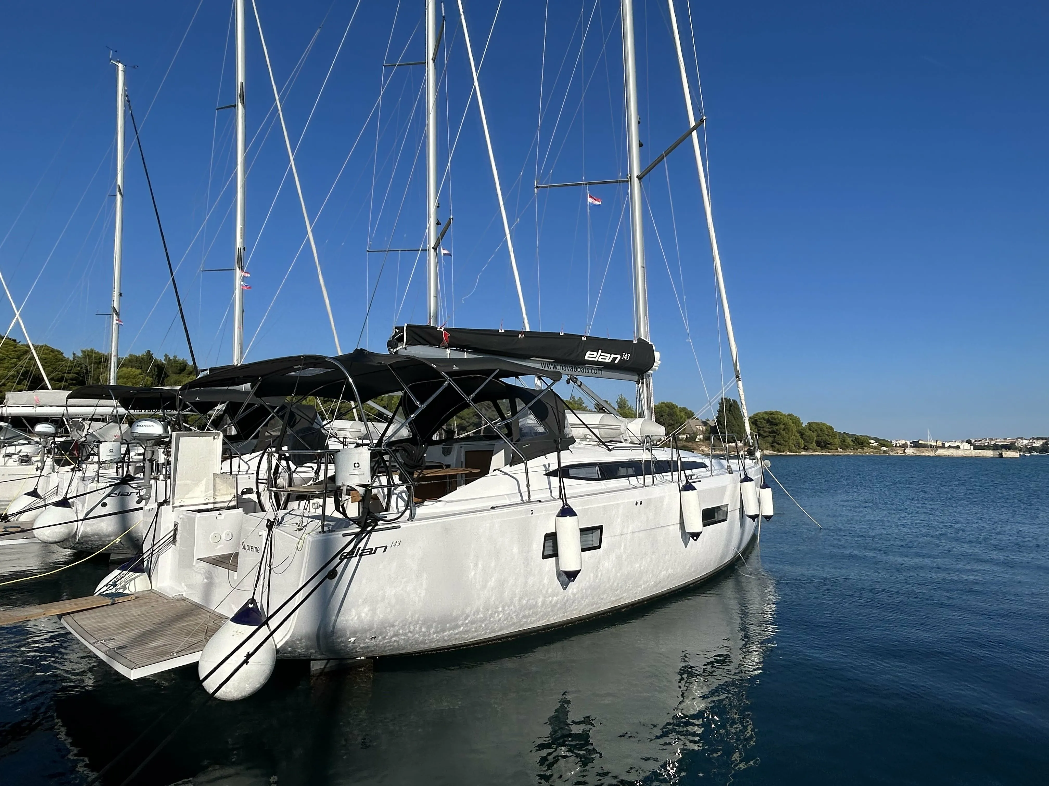 Supreme Charterboot - 4