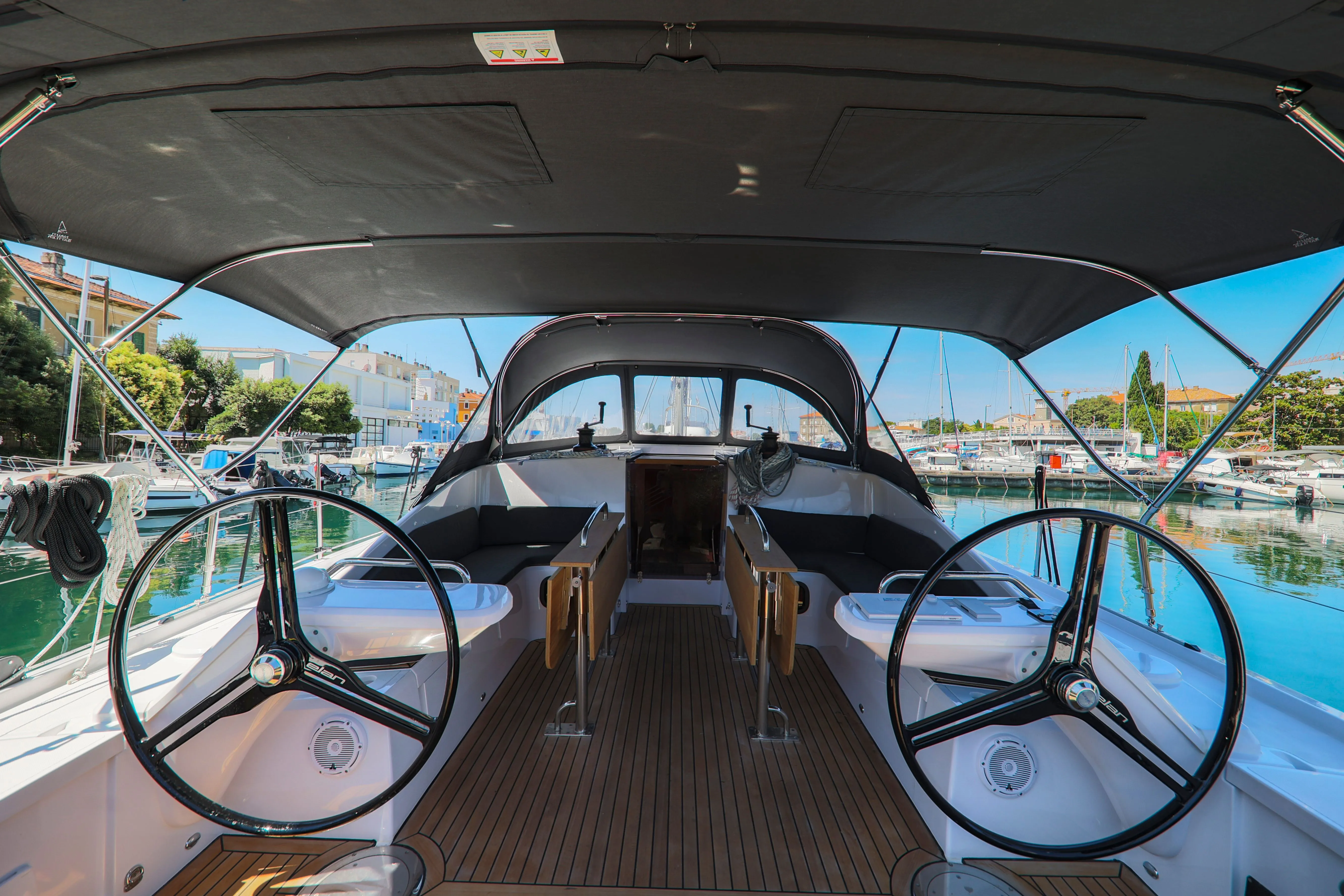 Чартер Vekenega - 5