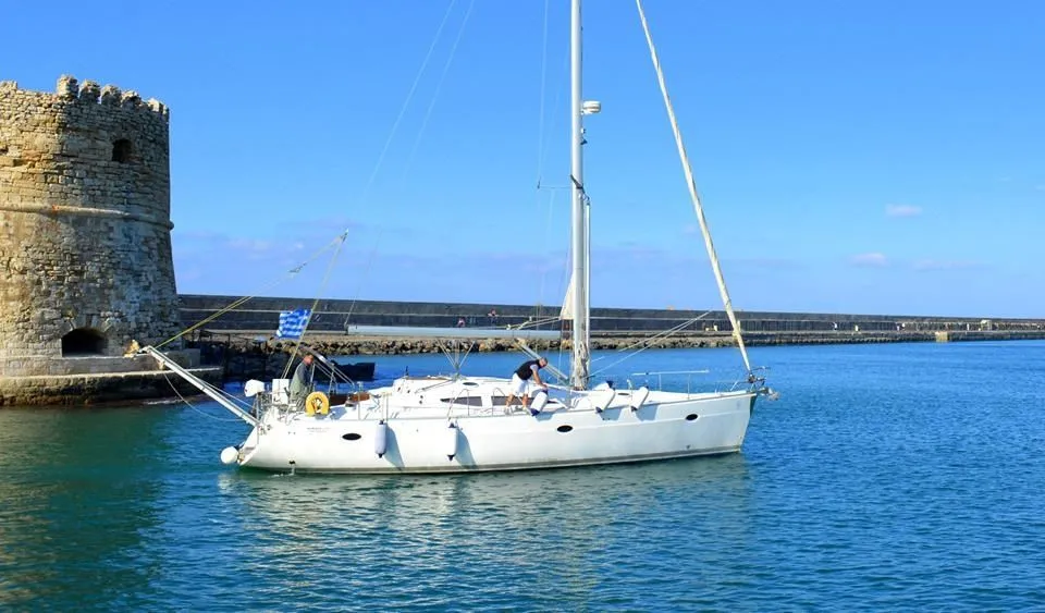 Charter a 13.41m Boat in Heraklio Town