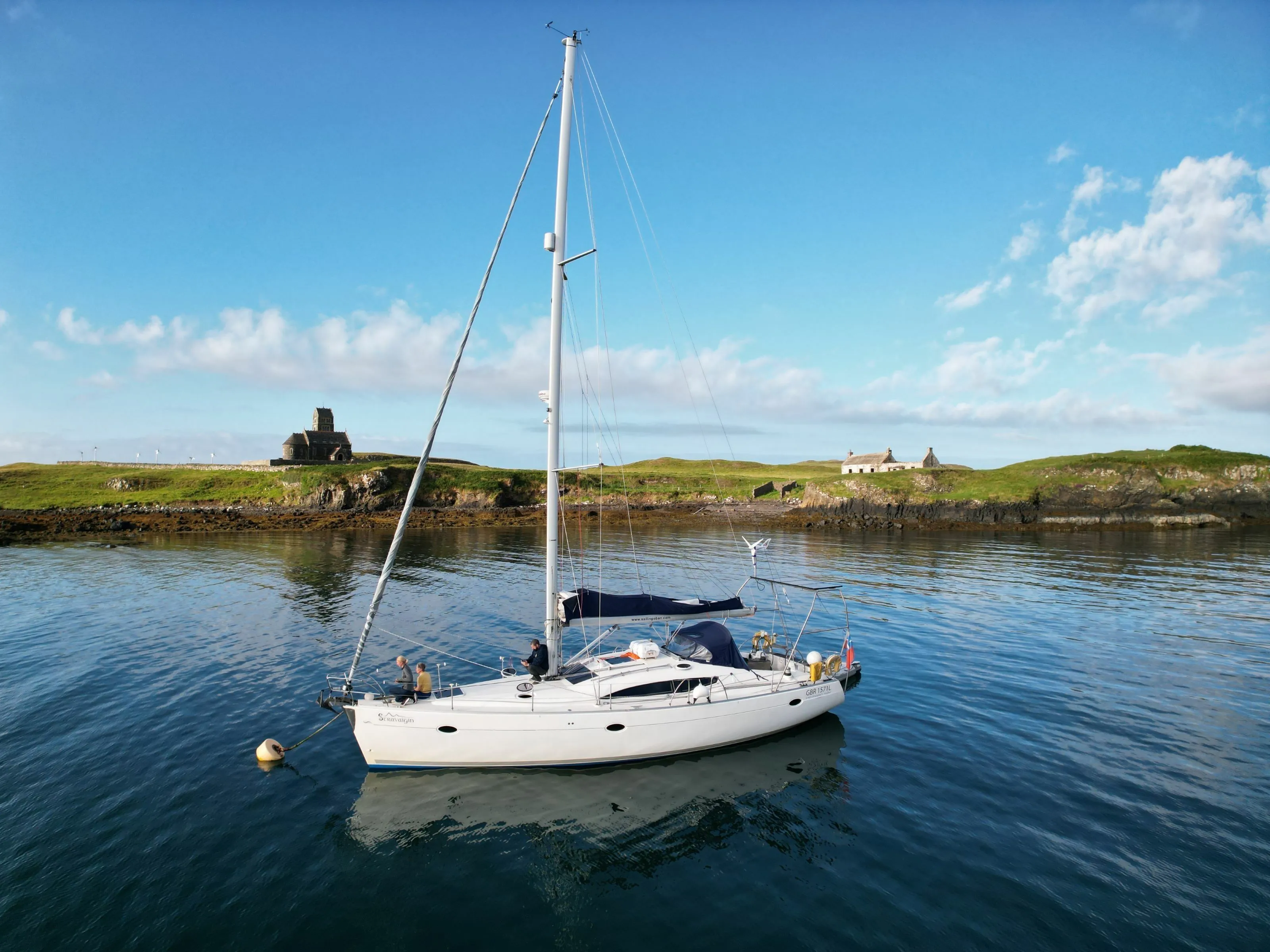 Rent a 13.5m Boat in Oban