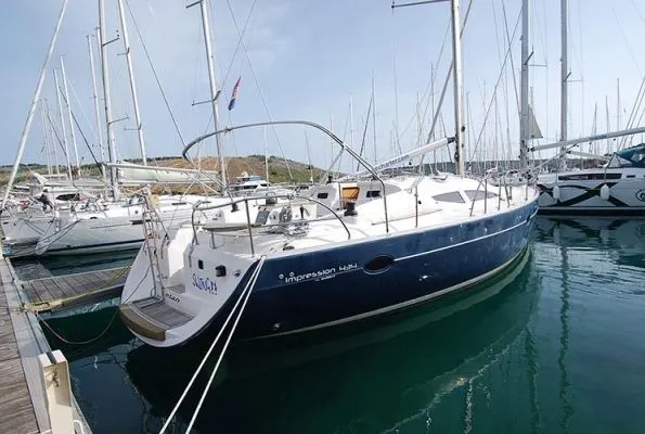 Swing Charter Boat - 3