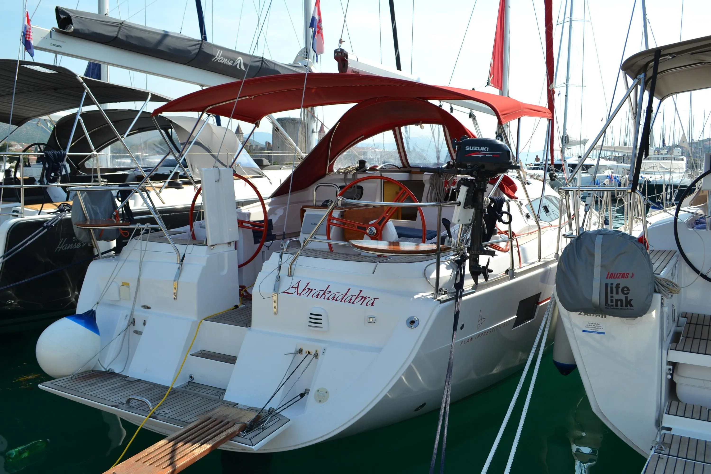 Boot - Charter a 13.85m Sailing Yacht Elan 444 in Vodice